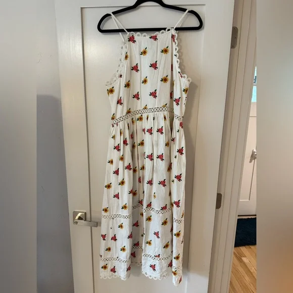 Farm Rio Embroidered Floral and White Midi Dress🌻 - Picture 6 of 6